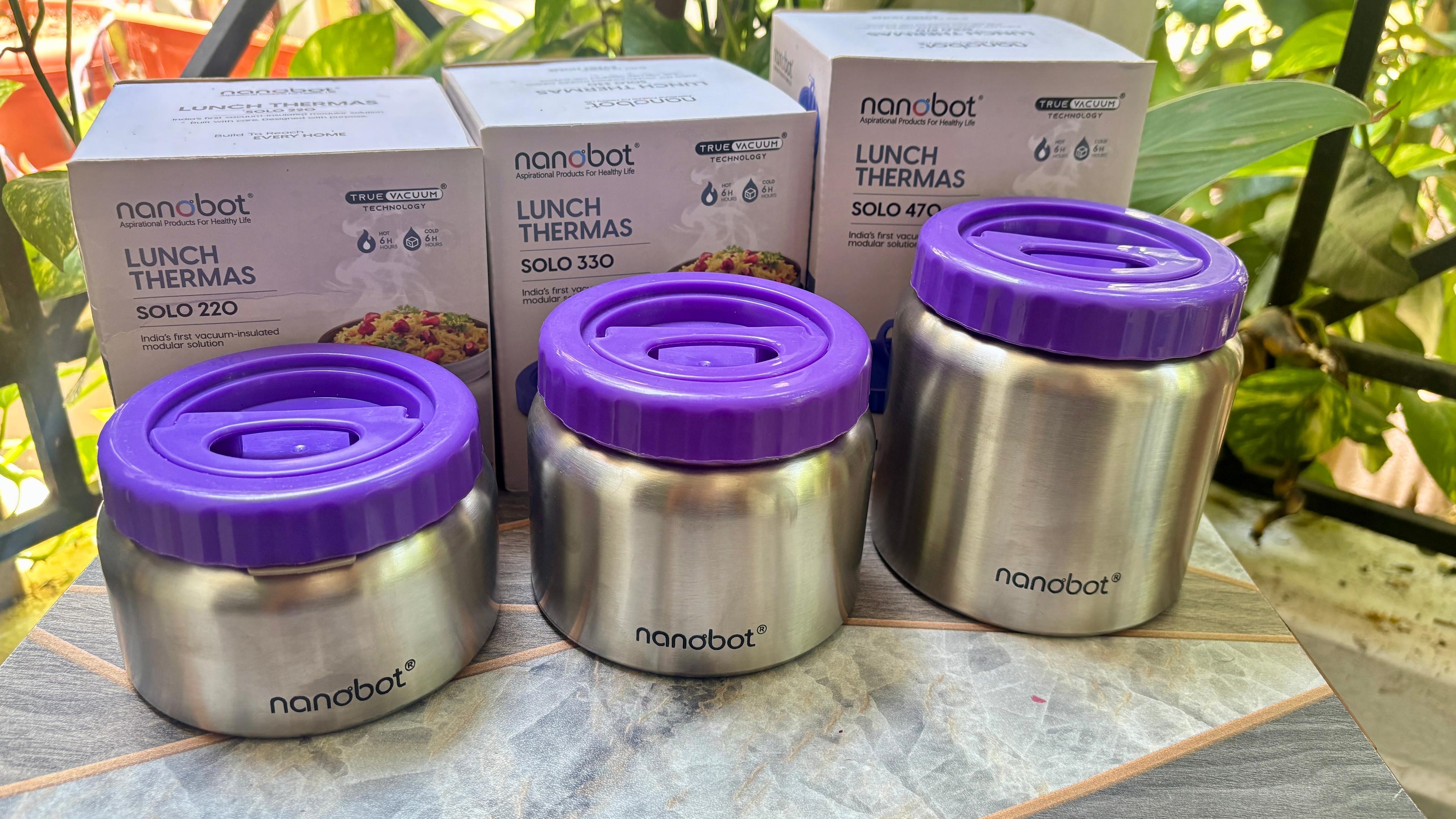 Nanobot Vacuum Lunch Box