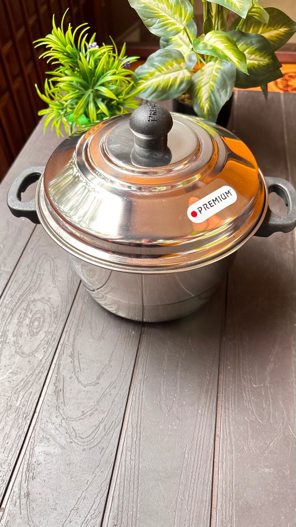 6-Idli Pot with Mini Steamer Plate